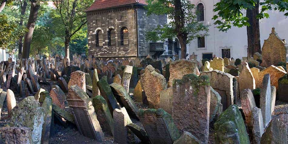 Lápidas del cementerio judío 