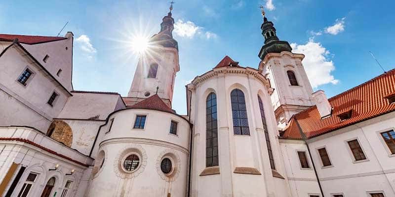 El Monasterio de Strahov en Praga – Biblioteca, Cervecería e Info