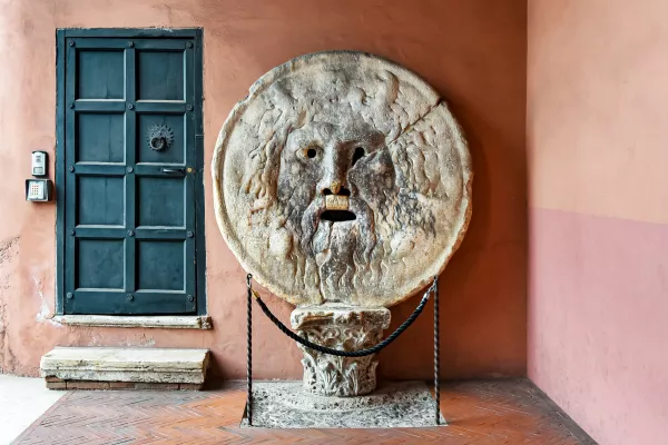 Free Tour Ecos de la Antigua Roma: Mitología y Memoria